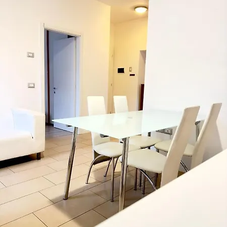 Appartement Segantini Trento, 2s Trente