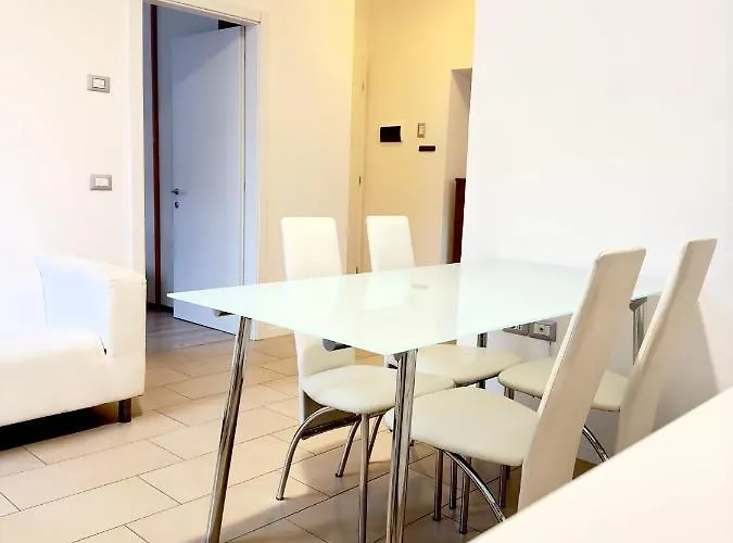 דירה Segantini Trento, 2s טרנטו